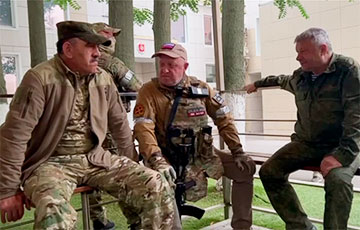 Пригожин в Ростове заявил о переходе части войск РФ на его сторону