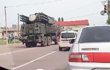 «Вагнеровцы» без сопротивления заняли Бутурлиновку в Воронежской области и берут крупный военный аэродром