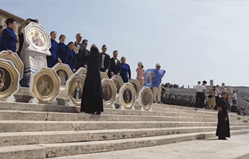 Choir From Red Cathedral Sing In St. Peter's Square In Vatican City
