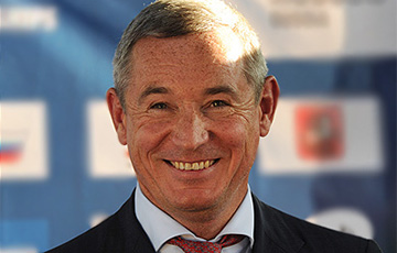 Российский миллиардер пожаловался, что санкции лишили его частных самолетов