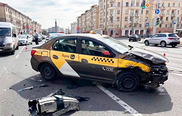 П'яны таксіст пратараніў два аўтамабілі на праспекце Незалежнасці