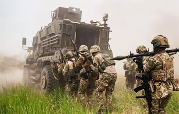 Военный эксперт: Начался процесс прорыва полосы обеспечения россиян