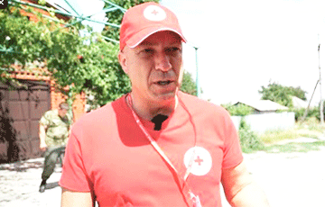 Глава Белорусского Красного Креста устроил истерику из-за исключения из организации