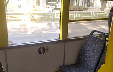 Russians Hit Public Transport Taking People To Work In Kherson This Morning
