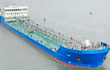 Дроны подбили крупный российский танкер SIG в районе Крымского моста