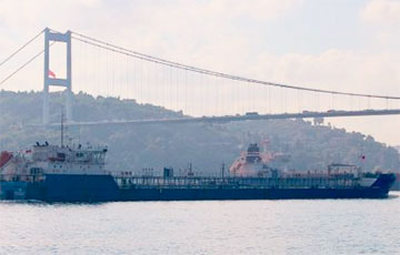 СМИ: Подрыв крупного нефтяного танкера России SIG был спецоперацией СБУ и ВМС