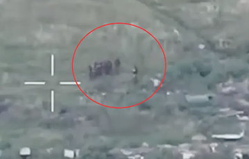Ukrainian Forces Spotted Occupiers Forming Column And ‘Help’ To Make It Last