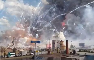 В Турции в порту произошел мощный взрыв при загрузке зерна