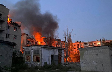 Россияне нанесли удар ракетой по многоэтажке в Покровске