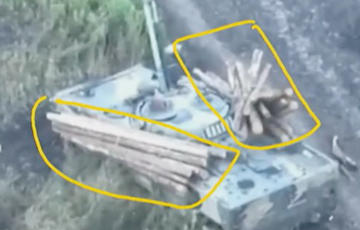 AFU Destroy Russian Armoured Vehicles 'Protected' With Logs Near Robotyne