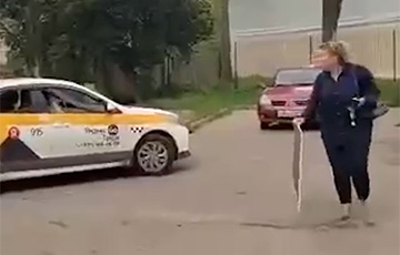 Russian Woman Rushes To Loot From Victims Immediately After Explosion At Factory Near Moscow