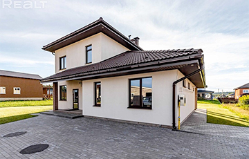 Многим понравится: возле Минска продается дом и баня в одном лице