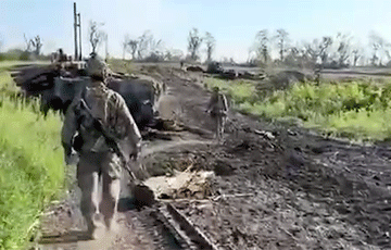 УСУ разбілі калону «танкаў-хлявоў» РФ пад Краснагораўкай