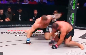 Чачэнец жорстка збіў расейца на турніры ў Маскве