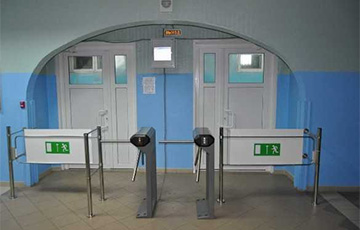 На турникеты в школах Гомельской области лукашисты хотят потратить рекордную сумму