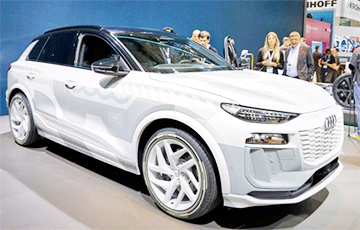 Новейший электрокроссовер Audi удивил инновационным интерьером
