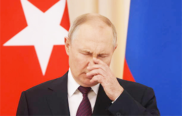 Путина загнали под плинтус
