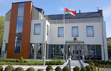 ‘Nick And Mike’: Just One Point Is Holding Junta Back From Closing Embassies