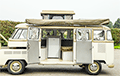 Мечта хиппи: культовый микроавтобус Volkswagen превратили в стильный автодом