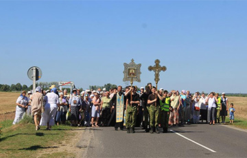 Religious Procession Scared Lukashists In Shchuchyn Region