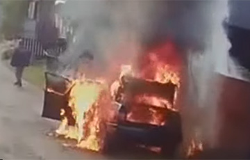 В Быхове на глазах у хозяина дотла сгорел Volkswagen
