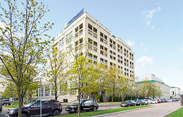 У непрыкметным VIP-доме на праспекце Незалежнасці прадаюць цікавыя кватэры