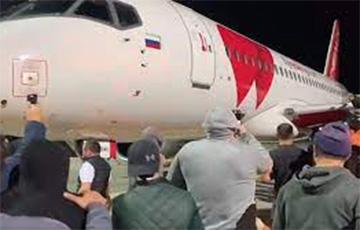 'Details': At Least One Belarusian Citizen Was On Pogrom Flight To Makhachkala