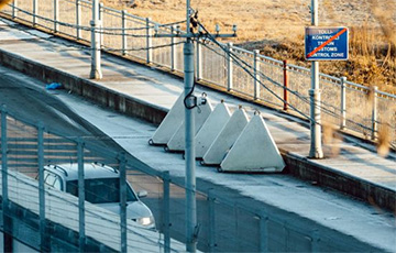 Эстония установила на границе с РФ «зубы дракона»