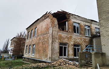 Concert Over: Moment Of HIMARS Hit On Russian Marines In Kumachyove Shown On Video