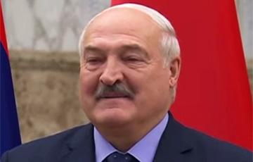 Врач: У Лукашенко проблемы не только с головой