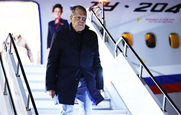 Zakharova Causes Problems For Lavrov's Plane