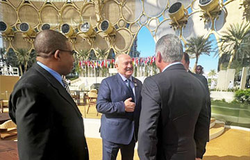 Политолог: Лукашенко поджидал глав африканских государств возле туалета