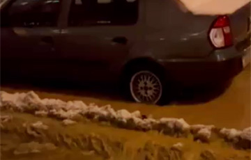 У Менску прарвала трубаправод