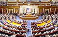 Сенат США проголосовал за сокращенную процедуру рассмотрения пакета помощи Украине