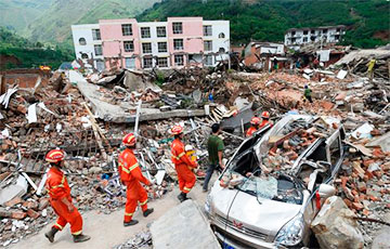 Powerful Earthquake In China: More Than 100 People Killed