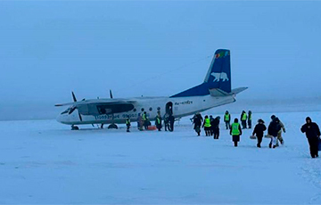 Lands On River Kolyma: New Accident With Passenger Plane In Russia