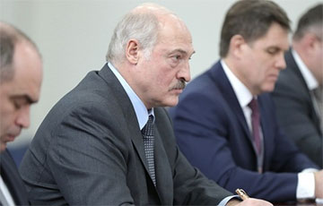 «Беларуская выведка»: Окружение Лукашенко начнет отползать и сливаться