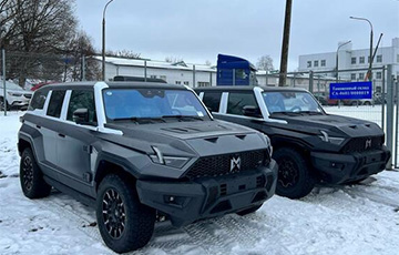 У Беларусь прывязуць люксавыя кітайскія электрапазадарожнікі