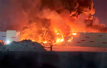 Huge Fire At Wildberries Warehouse In St. Petersburg