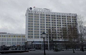 «Заплатив 10−15 долларов, вы хотели в «град отеле» разместиться?»