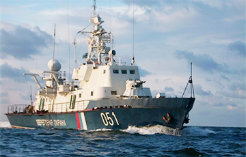 Russian Patrol Ship Tarantul Sank In Sevastopol