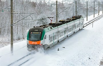 Цягнік Гомель — Мінск затрымліваецца больш чым на гадзіну
