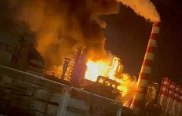 Нефтеперерабатывающий завод в российском Туапсе атаковала СБУ