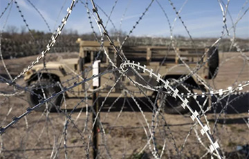 Newsweek: Ряд штатов направил войска в Техас из-за его конфликта с Вашингтоном