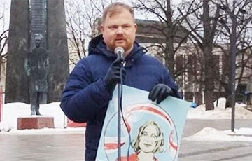 Andrei Sharenda: We Must Not Give Lukashenka Chance To Get Back On His Feet Again