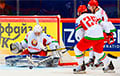 Хоккейную сборную Беларуси отстранили от игр еще на один сезон