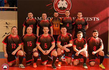 Белорусские ксендзы съездили на чемпионат Европы по футболу