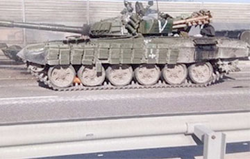Два расейскія танкі Т-72 узляцелі ў паветра пасля ўдару УСУ
