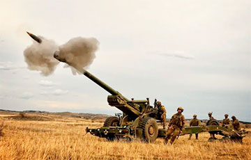 Ukrainian Armed Forces Show How They Destroy Russian Depots With The Help Of Italian FH70 Howitzers