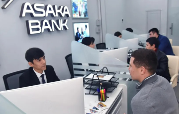 Россиян впервые начали выгонять из узбекских банков